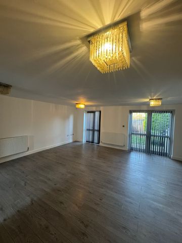 4 Bed Semi-Detached House, Woodside Grange Road, N12 - Photo 5