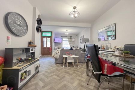100 Balfour Avenue, Belfast, BT7 2EW - Photo 3