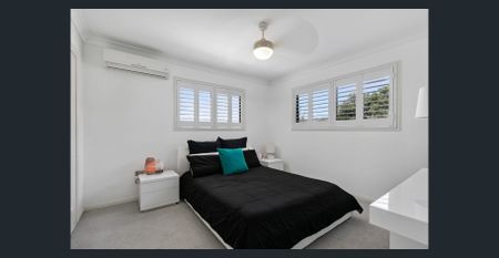 Spacious, Renovated 3-Bedroom Townhouse for Rent in Beautiful Bulimba. - Photo 3