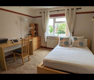 3 Bed Semi-Detached House, Charter Avenue, CV4 - Photo 4