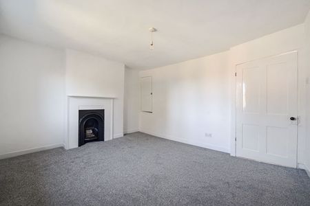 Meadrow, Godalming - 2 bedrooms Property for lettings - Seymours - Photo 5