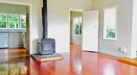 Family Home with Beautiful Views - Photo 5