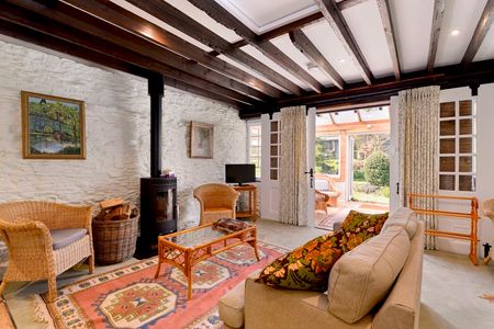 Gate Street Bramley, Guildford - 1 bedroomProperty for lettings - Seymours - Photo 2