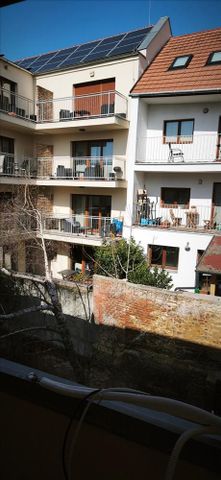 Kiadó lakás - Pécs - Fotó 4