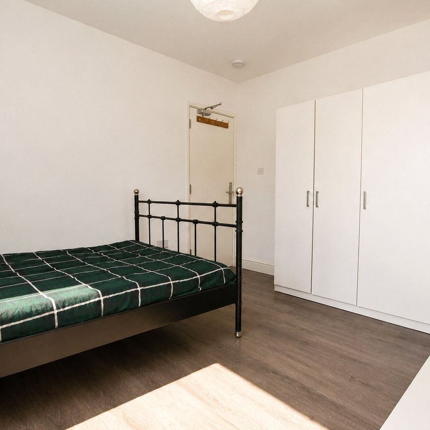 Highbury Avenue, Thornton Heath, CR7 8BN - Photo 1