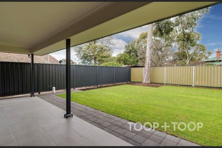 Luxury home - larger than it looks. - Photo 5