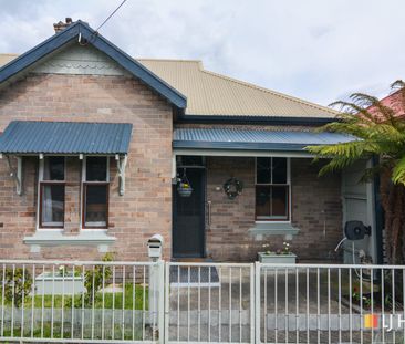 Utter Luxury - Photo 3