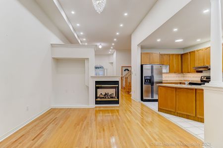 For Lease - 211 Kayla Crescent, Vaughan, Ontario - Photo 3