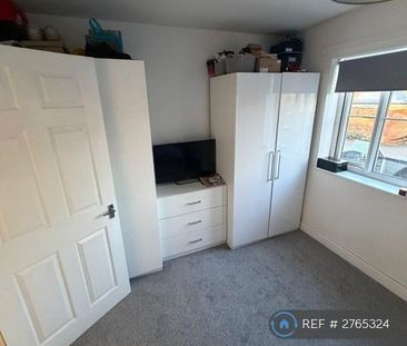 3 bedroom terraced house to rent - Photo 6