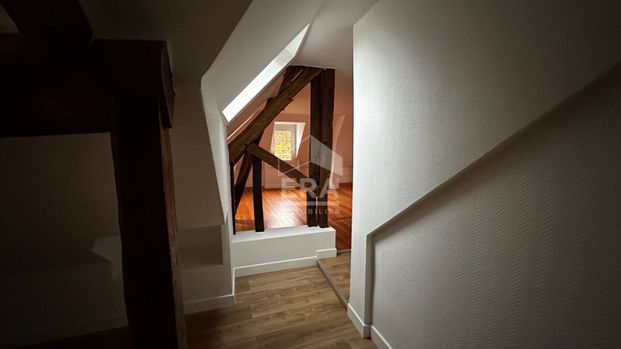 Appartement situé à Compiègne de 5 pièces en centre ville historique de 81,9 m2 - Photo 1