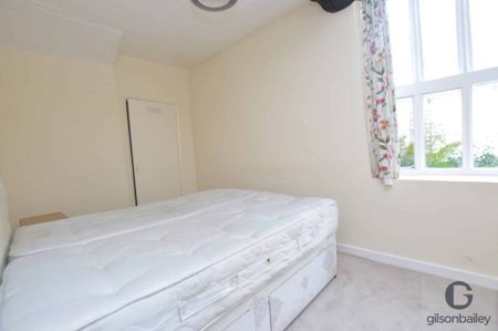 The Close, Norwich - Photo 3