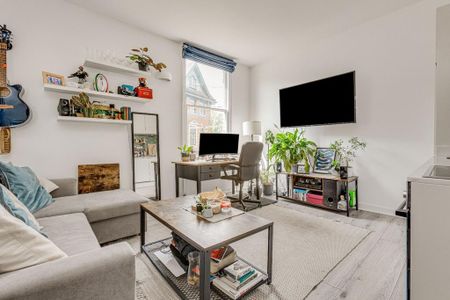 1 bedroom flat to rent - Photo 3