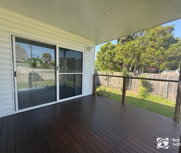 Location Meets Comfort: Bright & Modern 2-Bedroom - Photo 4