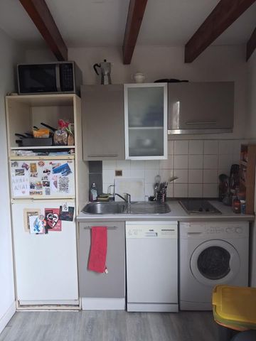 Location Appartement 2 pièces 39m² SAINTES 17100 - Photo 4