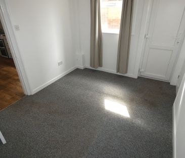 1 bed Apartment - To Let - Photo 1
