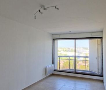 Studio rénové 24.15 m², kitchenette équipée, avec balcon. - Photo 6