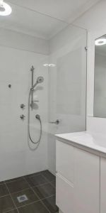 Delightful Family Home - Photo 3