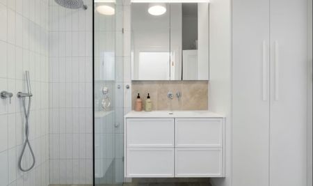 52 Thomson Street, South Melbourne VIC 3205 - House For Rent | Domain - Photo 5