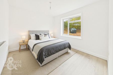 2 bedroom semi-detached bungalow to rent - Photo 4