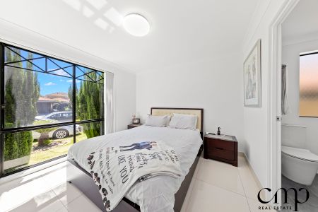 193 Braidwood Drive, Prestons NSW 2170 - House For Rent | Domain - Photo 4