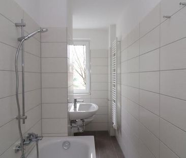 Ruhige 3-Zimmer-Wohnung mit BALKON im Grünen - Foto 4