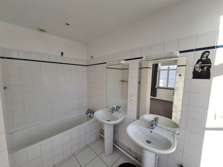Location Appartement 3 pièces 64m² LILLE 59800 - Photo 5