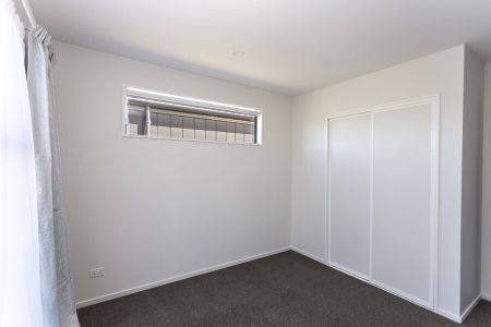 Modern three bedroom home in Halswell! - Photo 4