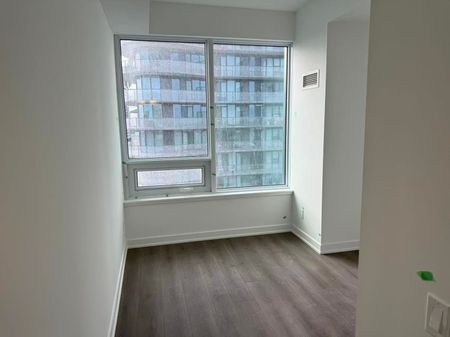 For Lease - 8 Wellesley Street Unit# 5312, Toronto, Ontario - Photo 4