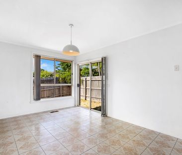 Easy Living! - Photo 1