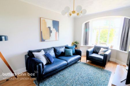 3 bedroom semi-detached house to rent - Photo 3