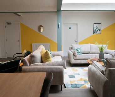 1 bedroom in a house share to rent - Photo 1