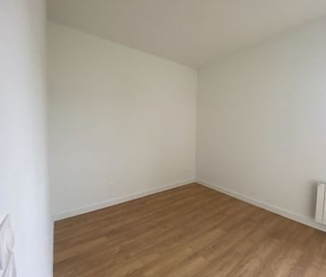 Location Appartement 3 pièces 65m² ROUBAIX 59100 - Photo 3