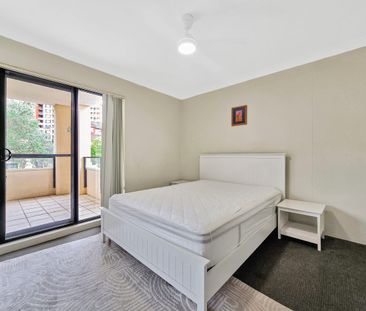 Fully Furnished One-Bedroom Apartment with Large Balcony - Photo 2