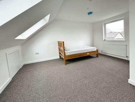 Fonmon Crescent, Cardiff, CF5 - Photo 5