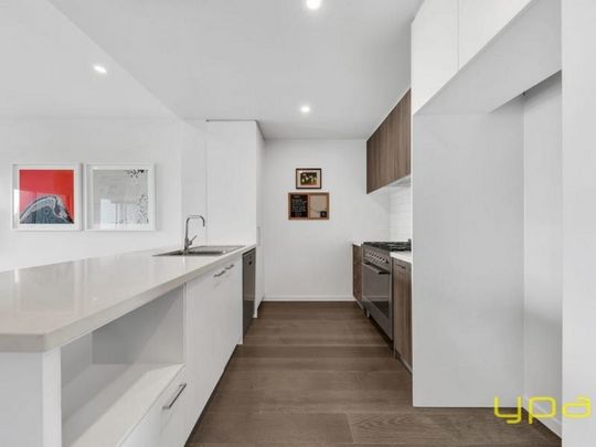 Modern and Convenient Open Plan Living - Photo 1