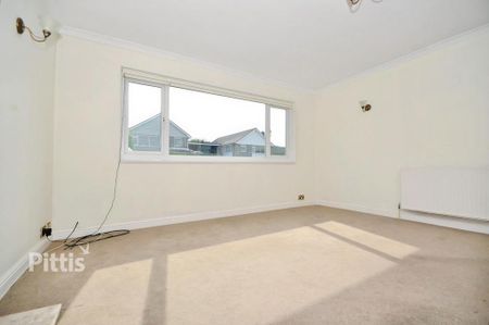 3 bedroom detached bungalow to rent - Photo 5