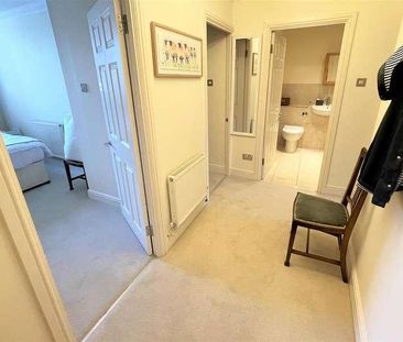 Pittville, Cheltenham, GL52 - Photo 4