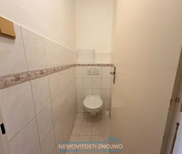 Pronájem světlého bytu 2+1 s krásným výhledem pár kroků od centra Z... - Fotografie 6