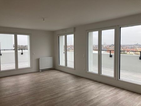 Location Appartement 4 pièces 92m² FLEURY SUR ORNE 14123 - Photo 3