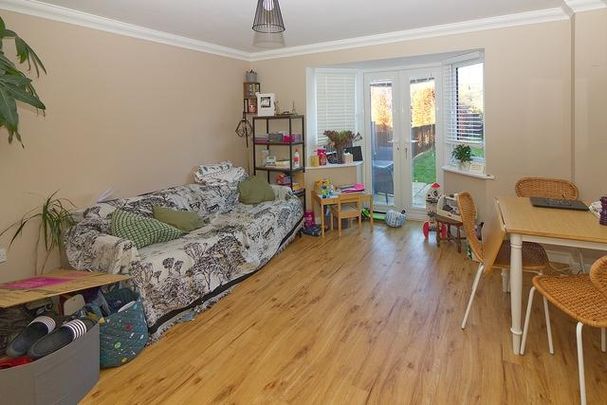 3 bedroom townhouse to rent - Photo 1