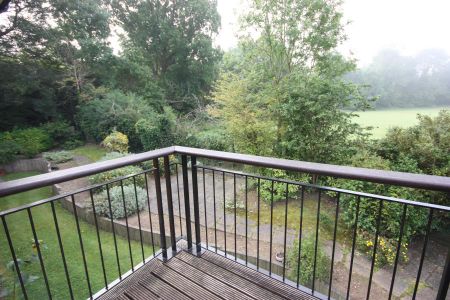 Primrose Court, Guildford, Surrey, GU4 - Photo 4