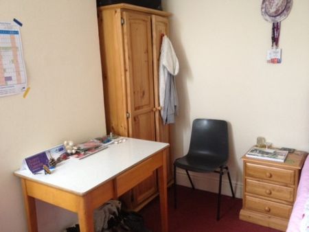 5 Bedroom student house - Photo 4