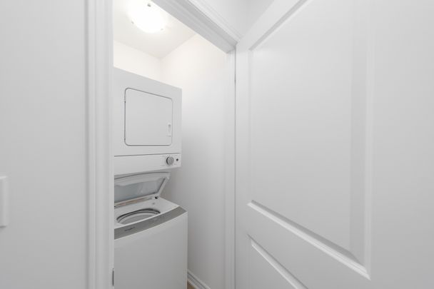 For Lease - 8 Wagon Lane, Barrie, Ontario - Photo 1