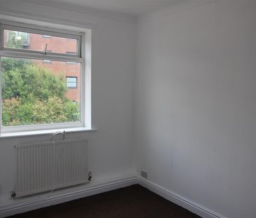 3 Bedroom Terraced House for Rent - Photo 3