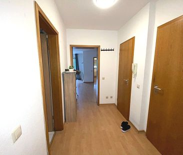 Idyllisches Wohnen im Grünen: Charmante 2-Zimmer-Wohnung im Nienburger Weg 16! - Foto 1
