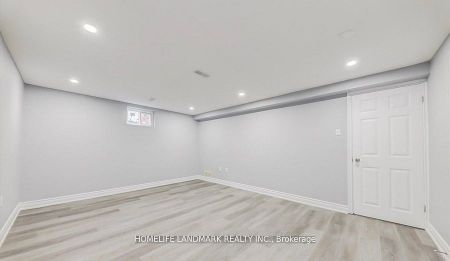 For Lease - 1336 Pharmacy Avenue, Toronto, Ontario - Photo 4