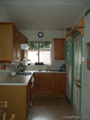 3 bedroom property to rent in Topsham - Photo 2