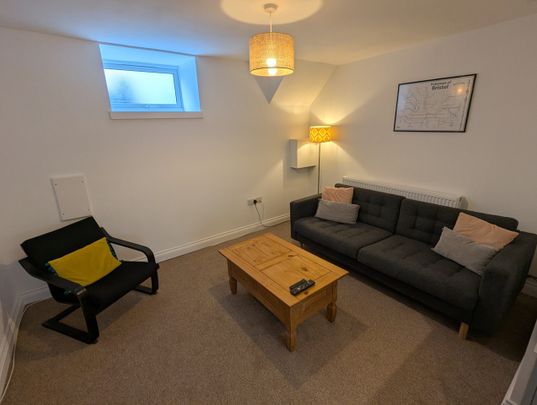 Room in a Shared House, Montgomery Street, BS3 - Photo 1