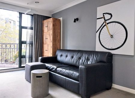 Parkside Furnished Apt with Car Park/Free Power/ Water/ Wifi - Photo 4