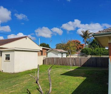DUCTED AIR IN THIS VIBRANT AND BRIGHT 4 B/R HOME HANDY TO TOWN WITH... - Photo 3